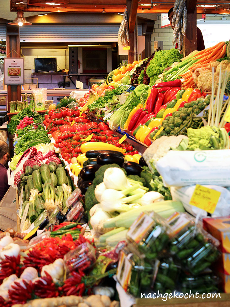 Kleinmarkt Halle Gemüsestand